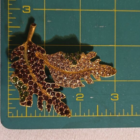Kenneth Jay Lane Gold Leaf Brooch with Multicolor Accents - Picture 5 of 6